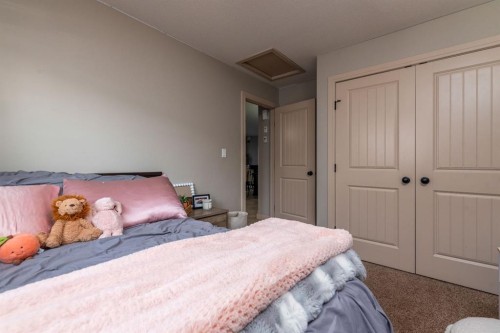 3802 74 Avenue, Lloydminster, AB - Indoor Photo Showing Bedroom