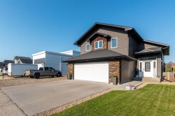 3802 74 Avenue Lloydminster, AB T9V 3M2