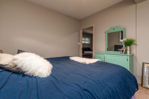 3802 74 Avenue, Lloydminster, AB - Indoor Photo Showing Bedroom