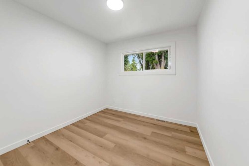 5410 46Th Street, Lloydminster, AB - Indoor Photo Showing Other Room