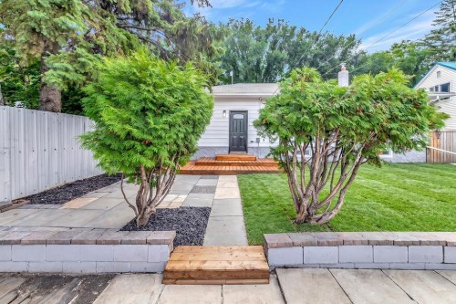 5410 46Th Street, Lloydminster, AB - Outdoor