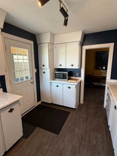 4722 54 Avenue, Vermilion, AB - Indoor Photo Showing Kitchen