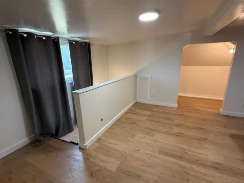 4722 54 Avenue, Vermilion, AB - Indoor Photo Showing Other Room