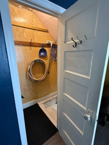 4722 54 Avenue, Vermilion, AB - Indoor Photo Showing Other Room