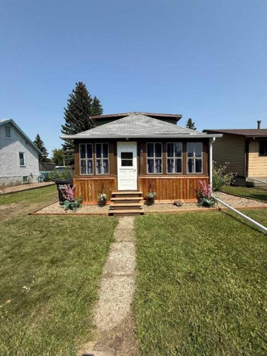 4722 54 Avenue, Vermilion, AB - Outdoor With Deck Patio Veranda