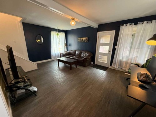 4722 54 Avenue, Vermilion, AB - Indoor