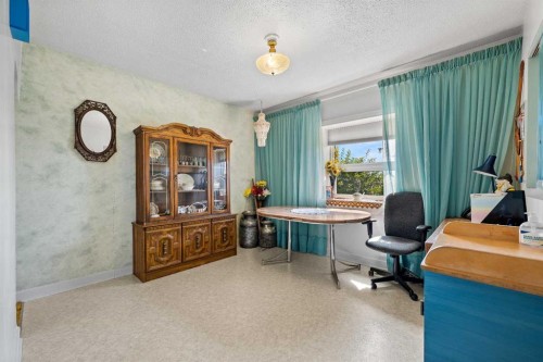 32037 Twp 504, Kitscoty, AB - Indoor Photo Showing Other Room