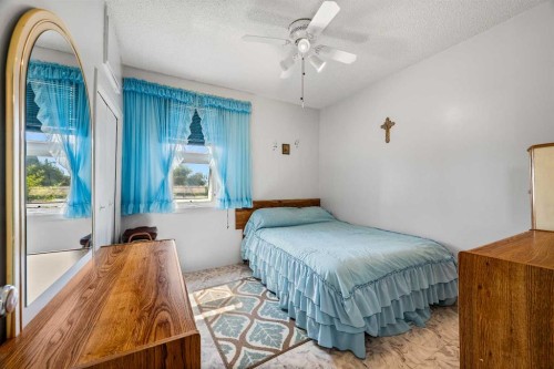 32037 Twp 504, Kitscoty, AB - Indoor Photo Showing Bedroom
