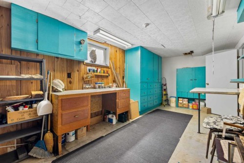 32037 Twp 504, Kitscoty, AB - Indoor Photo Showing Other Room