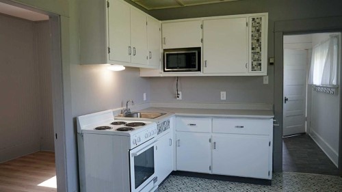 4906 49 Avenue, Dewberry, AB - Indoor Photo Showing Kitchen