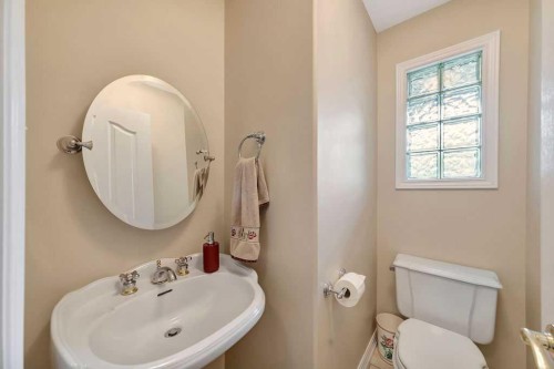 1926 8 Avenue, Wainwright, AB - Indoor Photo Showing Bathroom