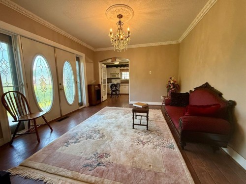 1037 4 Avenue, Wainwright, AB - Indoor Photo Showing Other Room