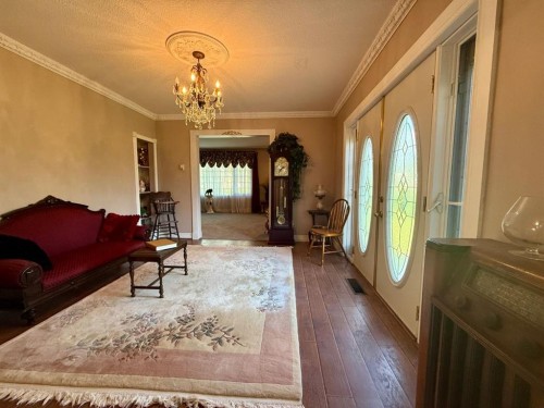 1037 4 Avenue, Wainwright, AB - Indoor Photo Showing Other Room