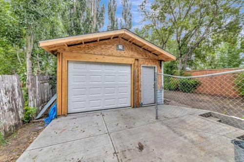 2810 45 Avenue, Lloydminster, SK - Outdoor With Exterior
