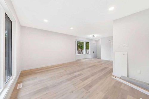 2810 45 Avenue, Lloydminster, SK - Indoor Photo Showing Other Room