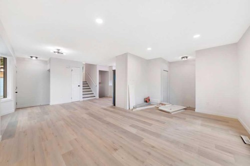 2810 45 Avenue, Lloydminster, SK - Indoor Photo Showing Other Room
