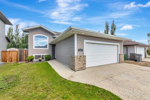 3903 70 Avenue, Lloydminster, AB - Outdoor