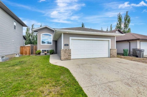 3903 70 Avenue, Lloydminster, AB - Outdoor