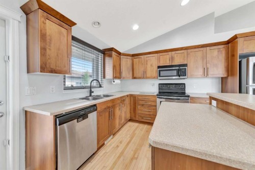 3903 70 Avenue, Lloydminster, AB - Indoor Photo Showing Kitchen With Double Sink