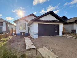 3805 42 Avenue  Lloydminster, SK S9V 2K4