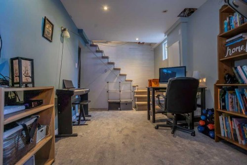 502 5 Avenue, Wainwright, AB - Indoor Photo Showing Other Room