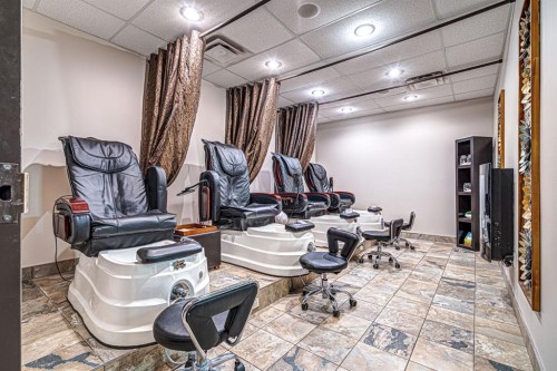2602 50 Avenue, Lloydminster, AB 