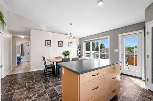 4725 54 Avenue, Kitscoty, AB - Indoor