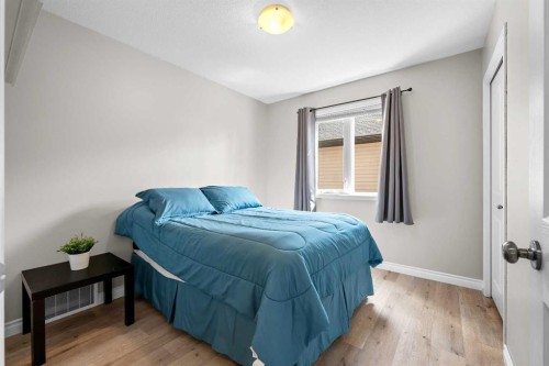 4725 54 Avenue, Kitscoty, AB - Indoor Photo Showing Bedroom