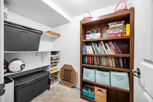 4725 54 Avenue, Kitscoty, AB - Indoor Photo Showing Other Room