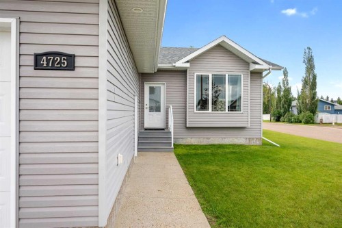 4725 54 Avenue, Kitscoty, AB - Outdoor
