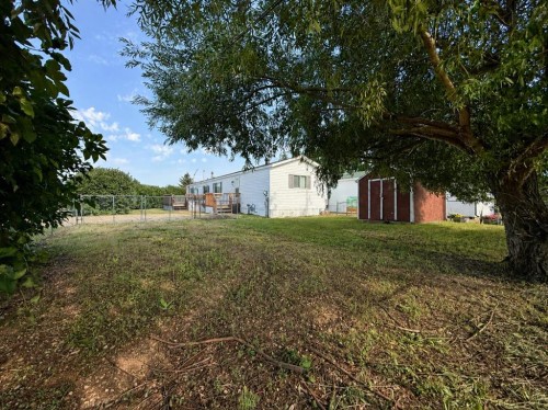 5622 51 Street, Edgerton, AB - Outdoor