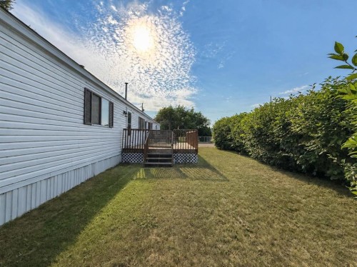 5622 51 Street, Edgerton, AB - Outdoor With Deck Patio Veranda