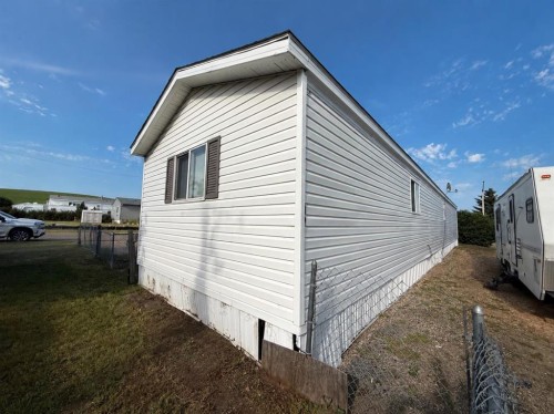 5622 51 Street, Edgerton, AB - Outdoor