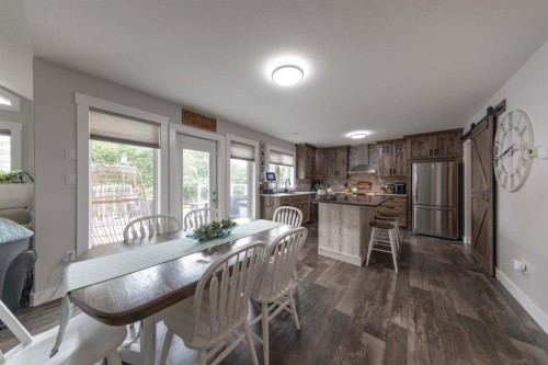 4 Sandpiper Estates, Sandy Beach, AB - Indoor Photo Showing Dining Room