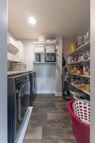 4 Sandpiper Estates, Sandy Beach, AB - Indoor Photo Showing Laundry Room