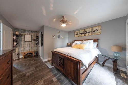 4 Sandpiper Estates, Sandy Beach, AB - Indoor Photo Showing Bedroom