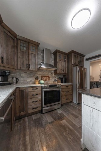 4 Sandpiper Estates, Sandy Beach, AB - Indoor Photo Showing Kitchen With Upgraded Kitchen