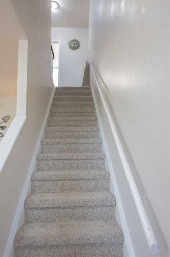 63-305 5 Street, Wainwright, AB - Indoor Photo Showing Other Room