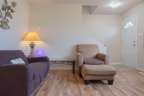 63-305 5 Street, Wainwright, AB - Indoor
