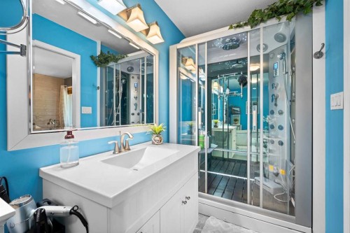 5014 53 Avenue, Kitscoty, AB - Indoor Photo Showing Bathroom