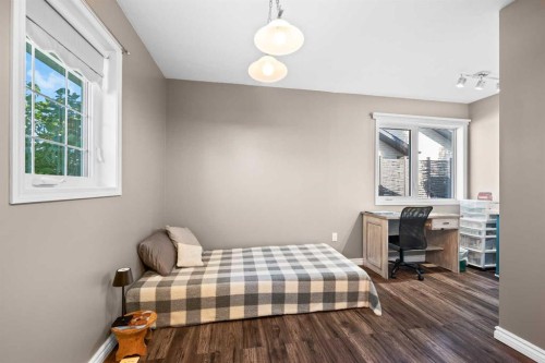 5014 53 Avenue, Kitscoty, AB - Indoor Photo Showing Bedroom