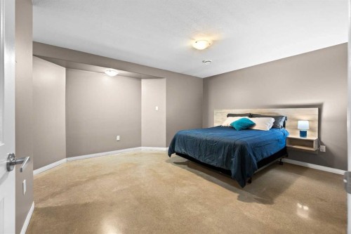 5014 53 Avenue, Kitscoty, AB - Indoor Photo Showing Bedroom