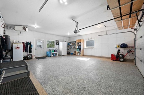 5014 53 Avenue, Kitscoty, AB - Indoor Photo Showing Garage