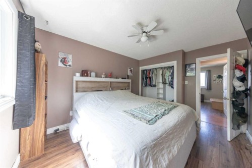 4705 52 Street, Kitscoty, AB - Indoor Photo Showing Bedroom