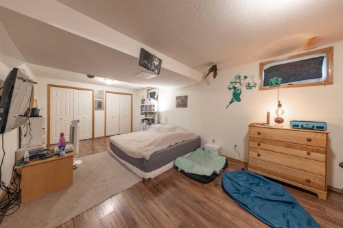 4705 52 Street, Kitscoty, AB - Indoor Photo Showing Bedroom