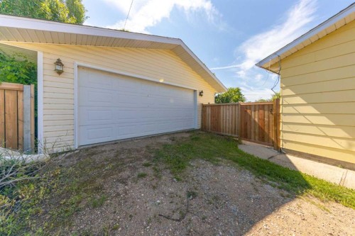 4705 52 Street, Kitscoty, AB - Outdoor With Exterior