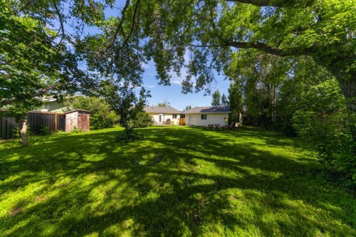 4705 52 Street, Kitscoty, AB - Outdoor