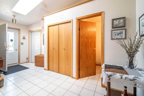 405065 Rge Rd 63, Czar, AB - Indoor Photo Showing Other Room