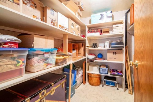 405065 Rge Rd 63, Czar, AB - Indoor