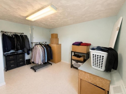 215 14 Street, Wainwright, AB - Indoor